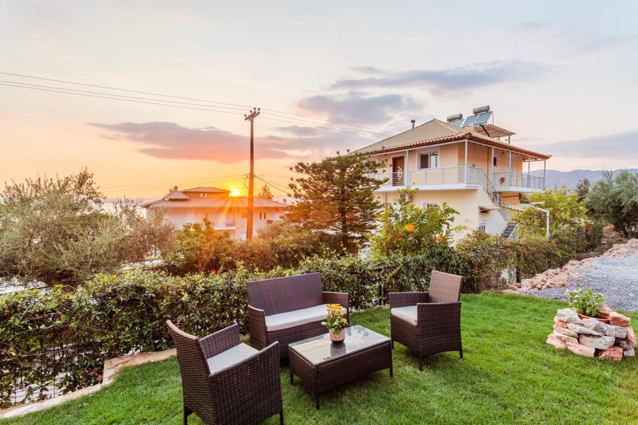 Kelly'S Sunset Apartment 2 Kalamata Екстер'єр фото