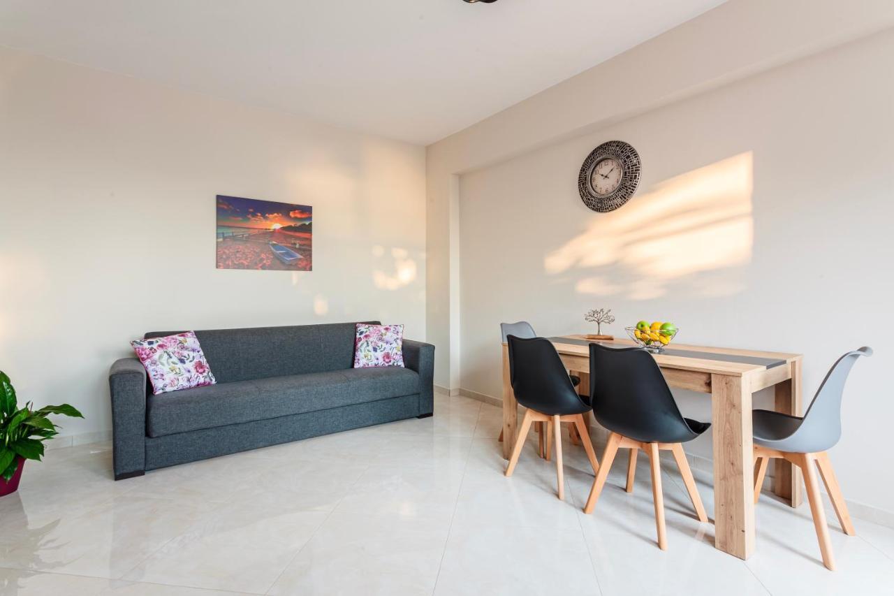 Kelly'S Sunset Apartment 2 Kalamata Екстер'єр фото